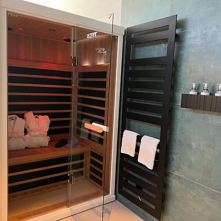 Agora Tournai Wellness Suites 3 Appartements Touristiques Sur La Grand-Place Zewnętrze zdjęcie