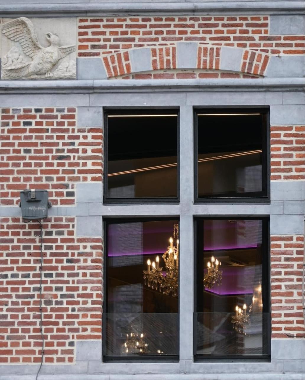 Agora Tournai Wellness Suites 3 Appartements Touristiques Sur La Grand-Place Zewnętrze zdjęcie